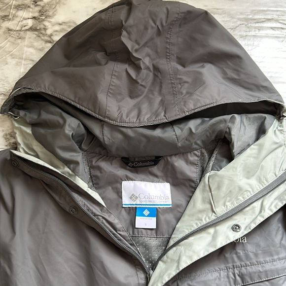 Columbia Jacket size small - Picture 2 of 15